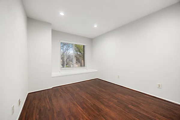 $2,150 | 11683 Village Pl Drive, Unit 258, Houston, TX 77077