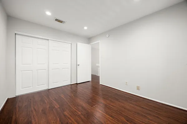 $2,150 | 11683 Village Pl Drive, Unit 258, Houston, TX 77077