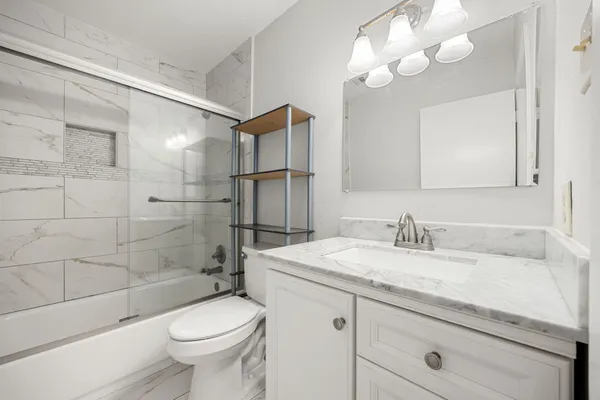 $2,150 | 11683 Village Pl Drive, Unit 258, Houston, TX 77077