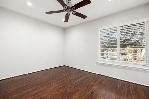 $2,150 | 11683 Village Pl Drive, Unit 258, Houston, TX 77077