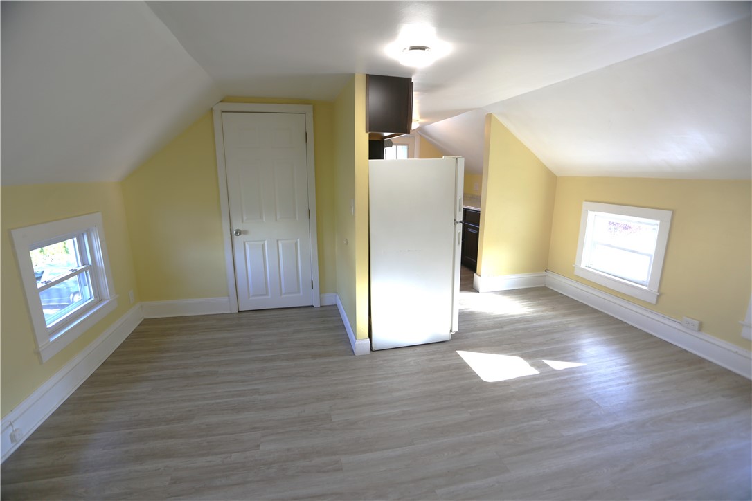25 Pierce Street Westerly, RI 02891 - Photo 13 of 25
