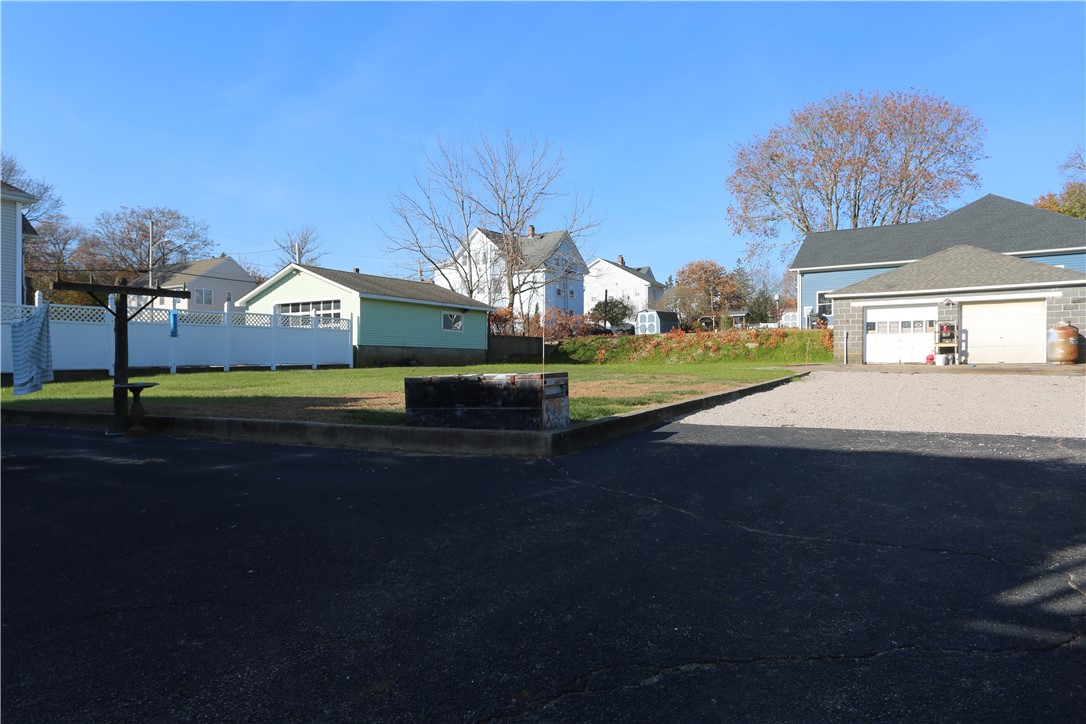 25 Pierce Street Westerly, RI 02891 - Photo 7 of 25