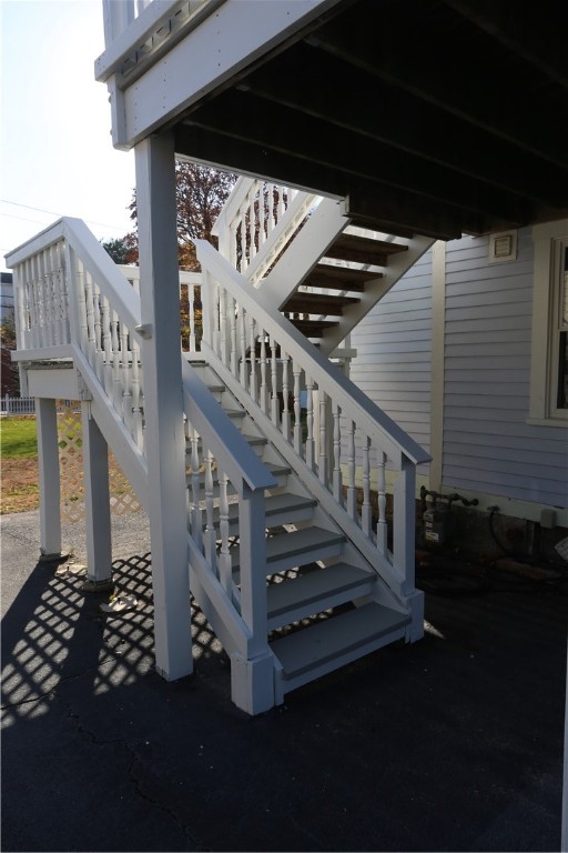 25 Pierce Street Westerly, RI 02891 - Photo 8 of 25