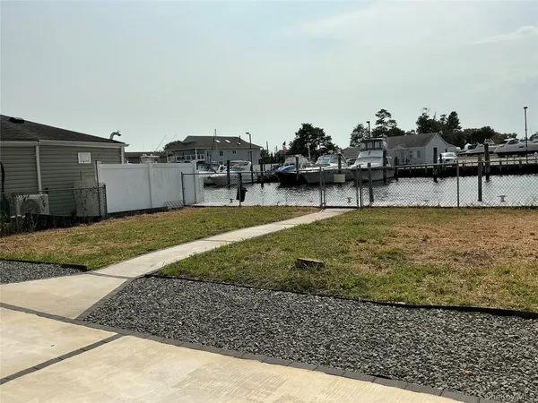 $739,999 | 248 East Shore Road, Lindenhurst, NY 11757