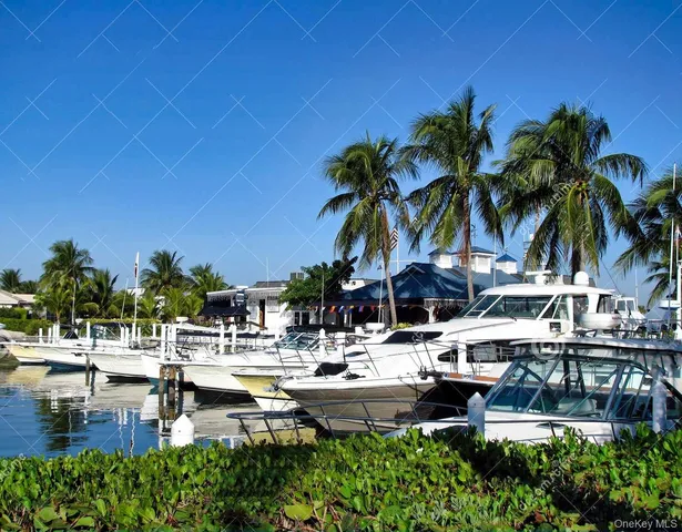 $759,999 | 248 East Shore Road, Lindenhurst, NY 11757