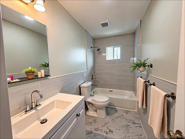 $759,999 | 248 East Shore Road, Lindenhurst, NY 11757