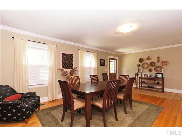 2827 Mayview Road Raleigh, NC 27607 - Photo 3 of 24 Living Room