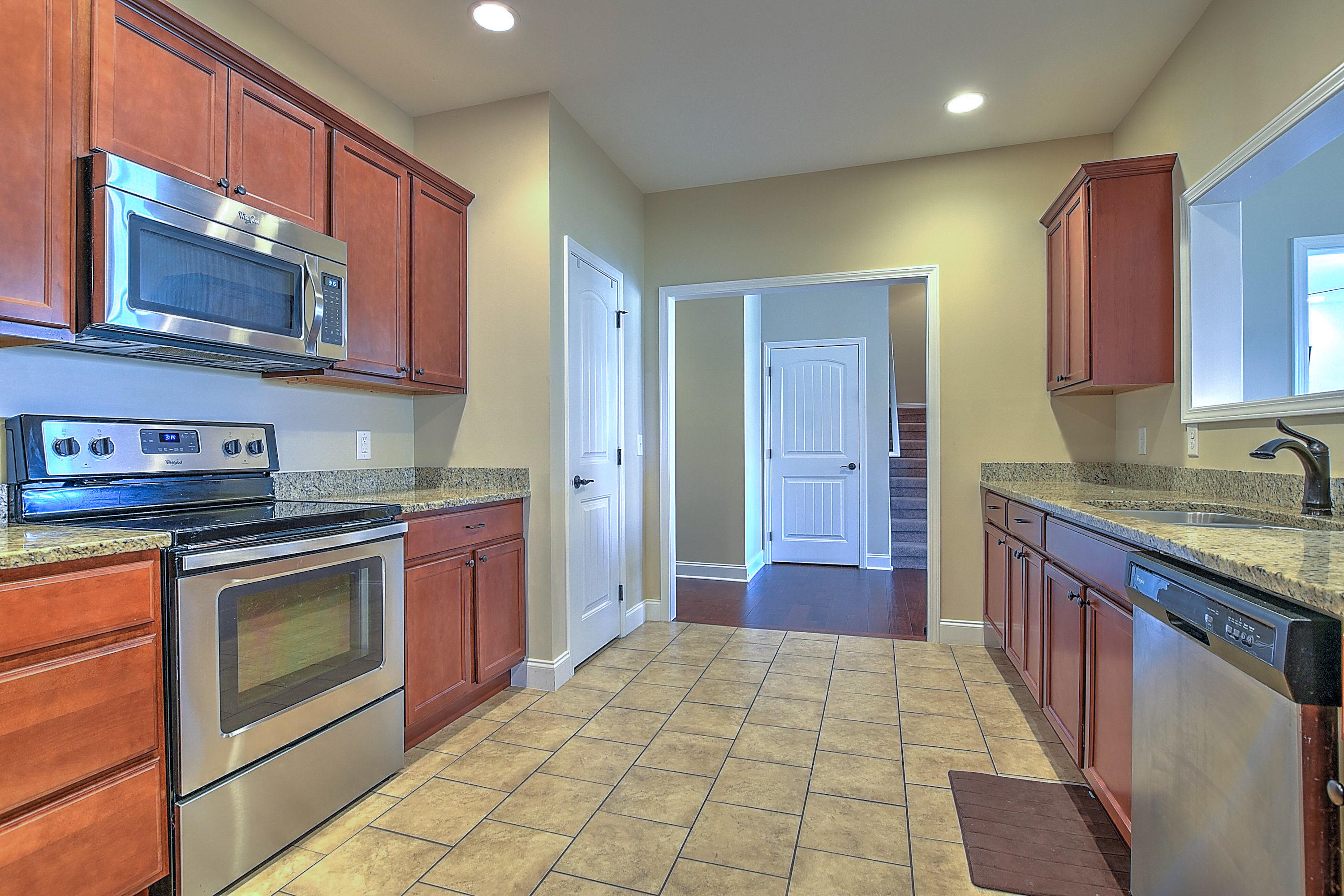 133 Anderson Road Jonesborough, TN 37659 - Photo 17 of 44 Kitchen into hallway