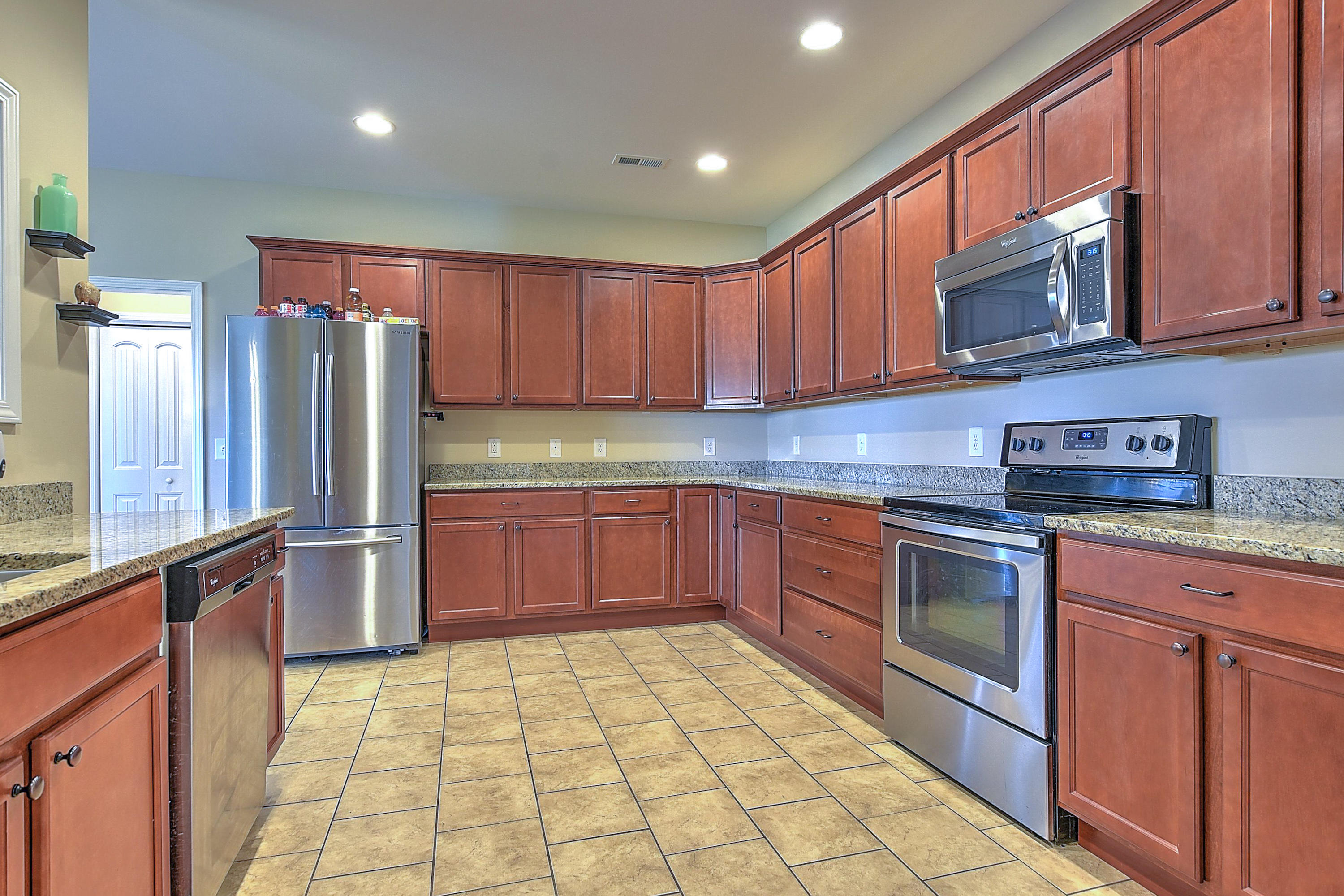 133 Anderson Road Jonesborough, TN 37659 - Photo 18 of 44 Full kitchen