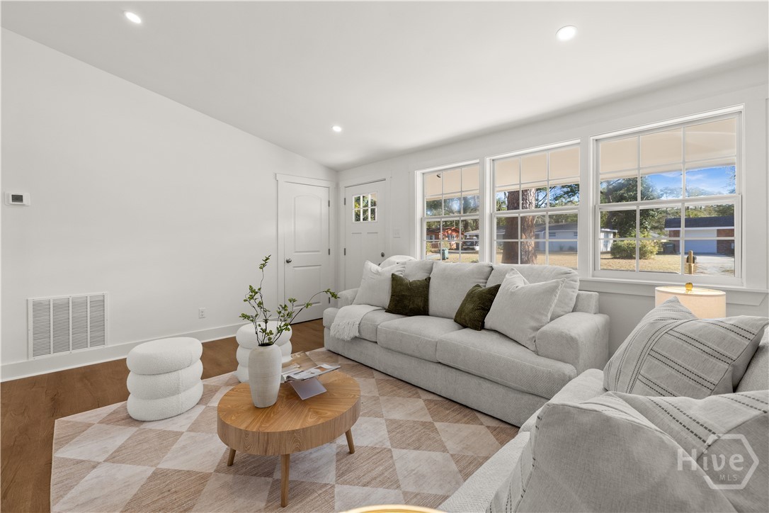 6939 Key Street Savannah, GA 31406 - Photo 6 of 33