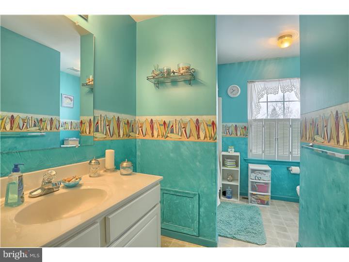 1108 Rhodora Avenue Reading, PA 19605 - Photo 18 of 25 Bathroom
