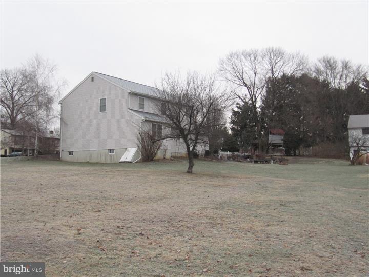 1108 Rhodora Avenue Reading, PA 19605 - Photo 22 of 25 Exterior Back