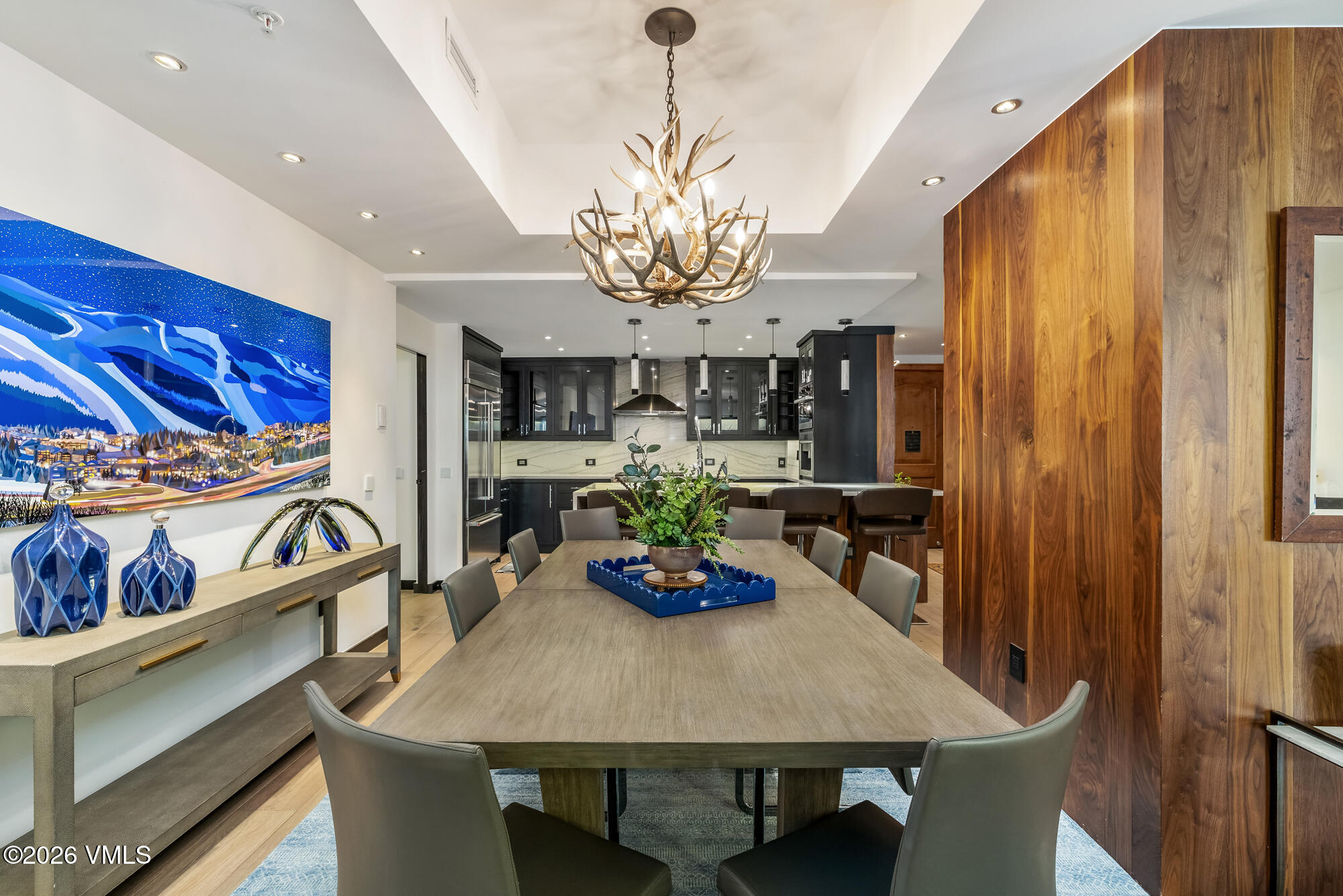 728 West Lionshead Circle, Unit R4 Vail, CO 81657 - Photo 9 of 18 8 Dining Room (2)