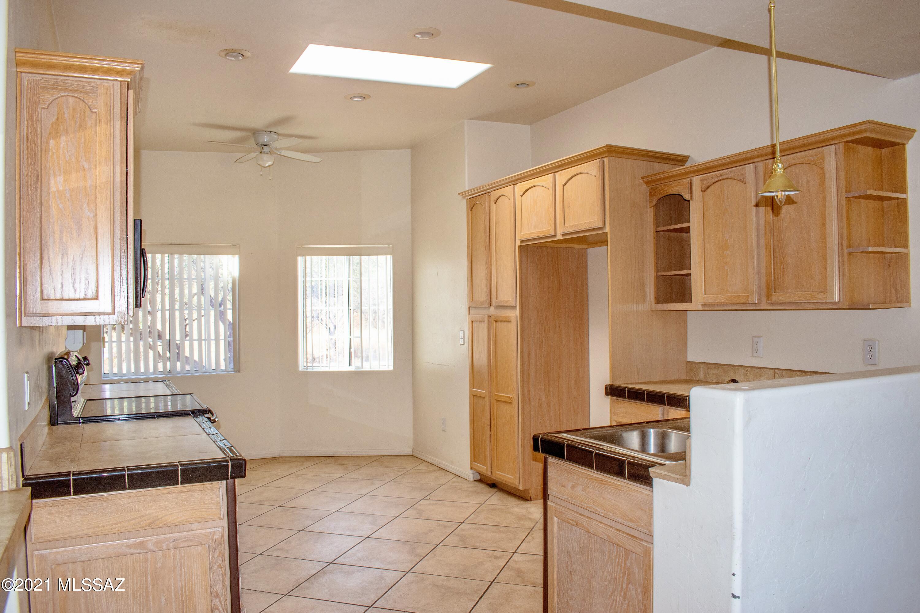 1151 Via Pulida Rio Rico, AZ 85648 - Photo 6 of 31