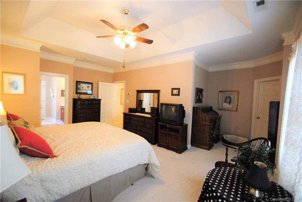 238 Sardis Pointe Road Matthews, NC 28105 - Photo 13 of 24 Gallery Image 13