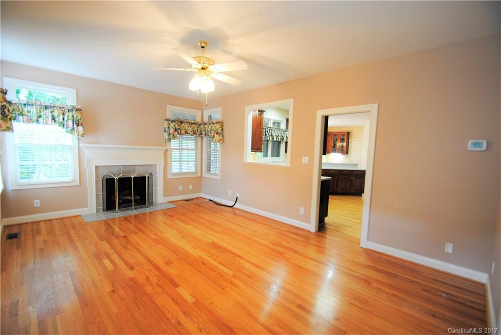 238 Sardis Pointe Road Matthews, NC 28105 - Photo 5 of 24 Gallery Image 5