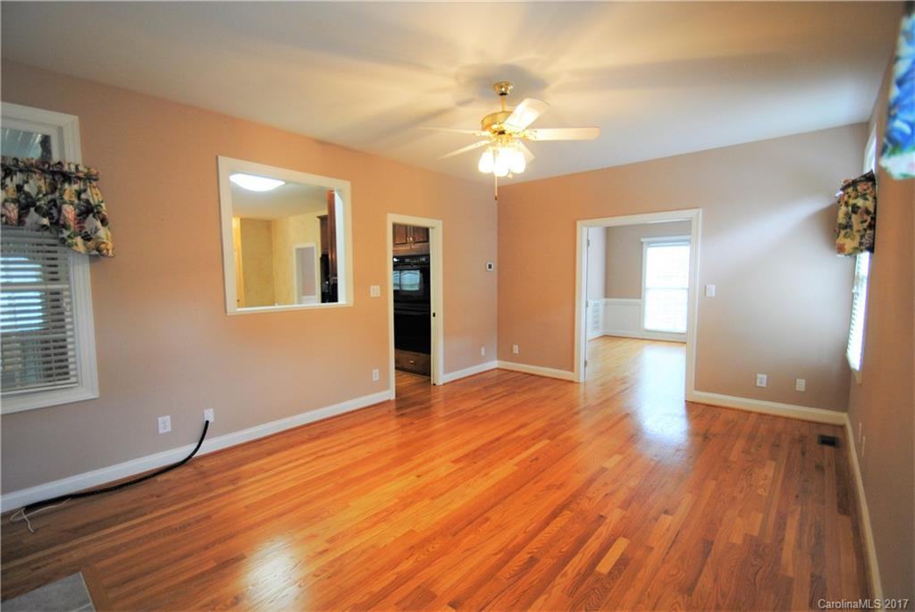 238 Sardis Pointe Road Matthews, NC 28105 - Photo 6 of 24 Gallery Image 6