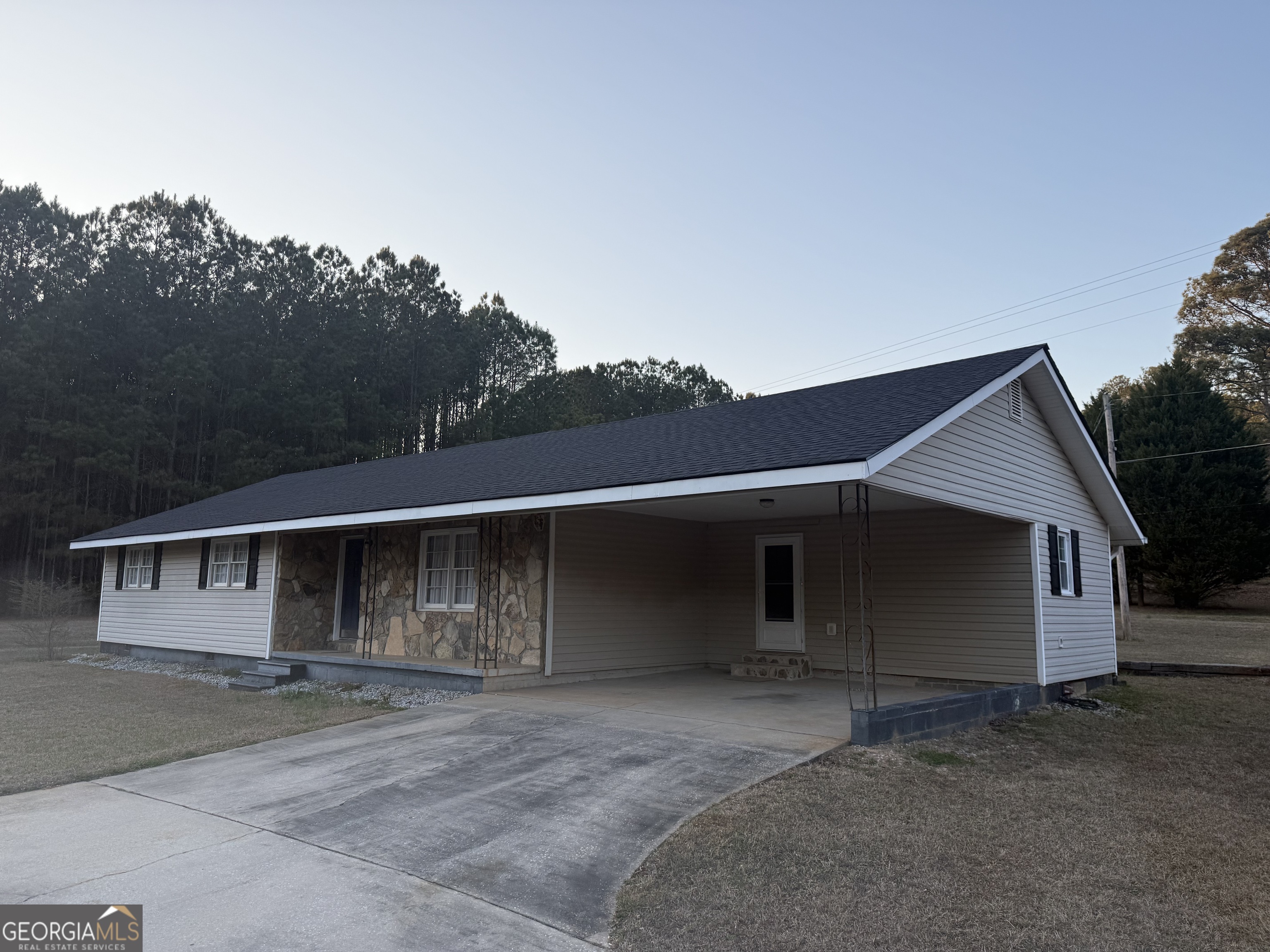 341 Sanders-Davis Road Newnan, GA 30263 - Photo 2 of 15