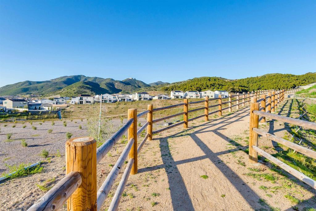 228 Hass Lane Fallbrook, CA 92028 - Photo 19 of 26 a view of a city and a mountain view