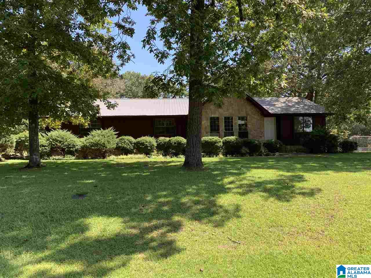 401 Dogwood Trail Jasper, AL 35504 - Photo 1 of 10