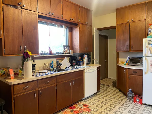 $194,900 | 825 South 17th Street, Sheboygan, WI 53081