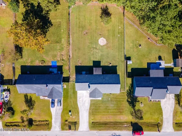 $240,000 | 243 Zachary Lane, Hubert, NC 28539