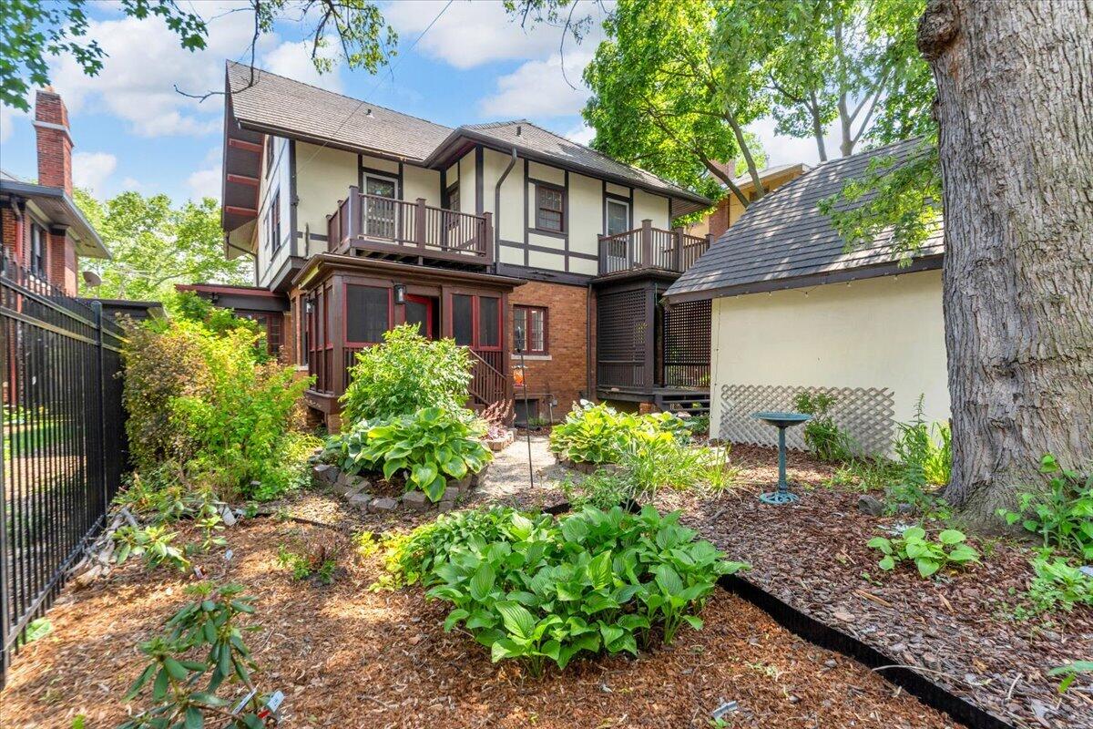 728 Longfellow Street Detroit, MI 48202 - Photo 63 of 77 67-728 Longfellow-67