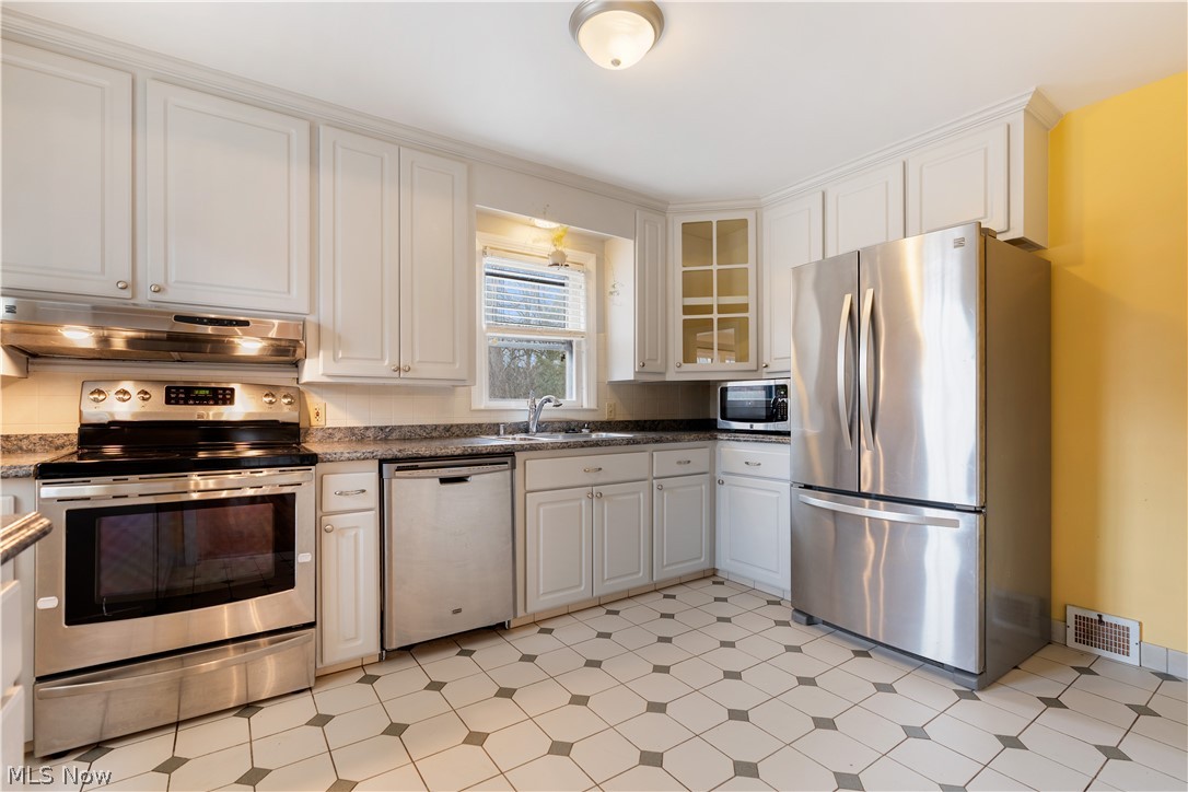 240 Sand Run Road Akron, OH 44313 - Photo 17 of 50 Gallery Image 17
