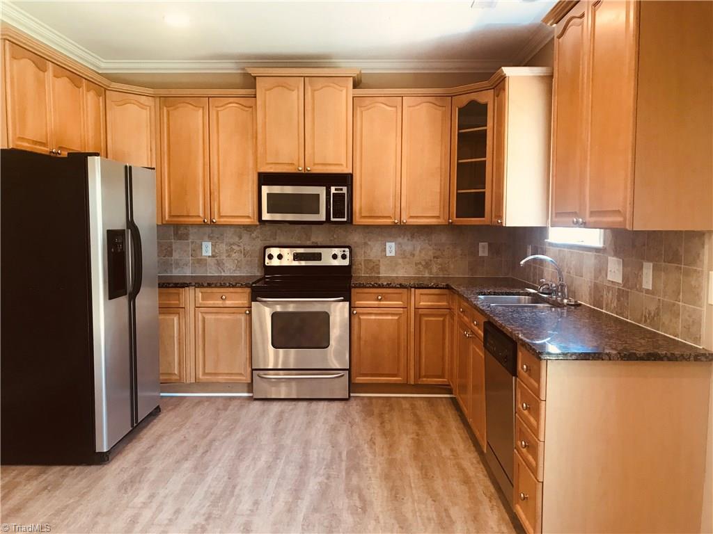 228 Cabot Drive Winston-Salem, NC 27103 - Photo 11 of 30