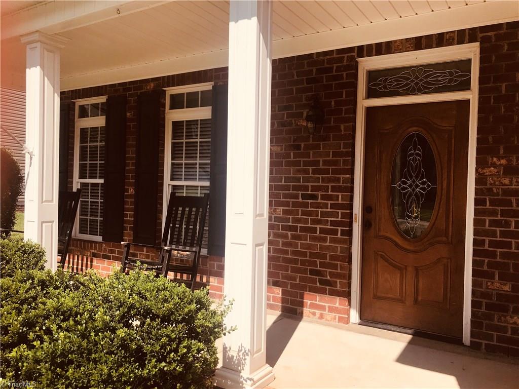 228 Cabot Drive Winston-Salem, NC 27103 - Photo 3 of 30