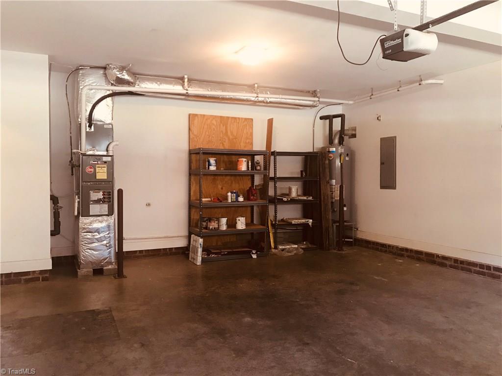 228 Cabot Drive Winston-Salem, NC 27103 - Photo 9 of 30