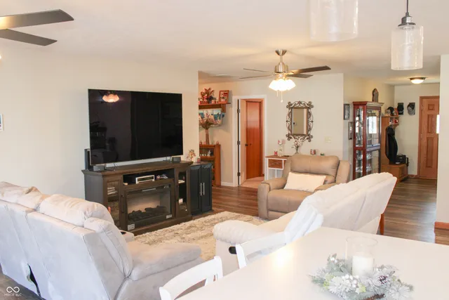 $549,900 | 8079 North County Road 1200 East, Seymour, IN 47274