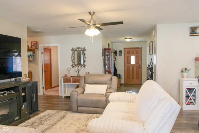 $549,900 | 8079 North County Road 1200 East, Seymour, IN 47274