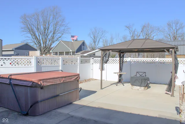 $549,900 | 8079 North County Road 1200 East, Seymour, IN 47274