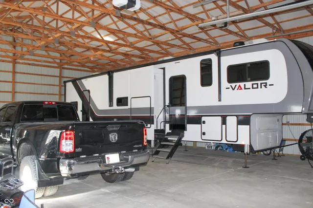 $549,900 | 8079 North County Road 1200 East, Seymour, IN 47274