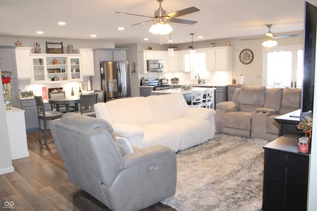 $549,900 | 8079 North County Road 1200 East, Seymour, IN 47274