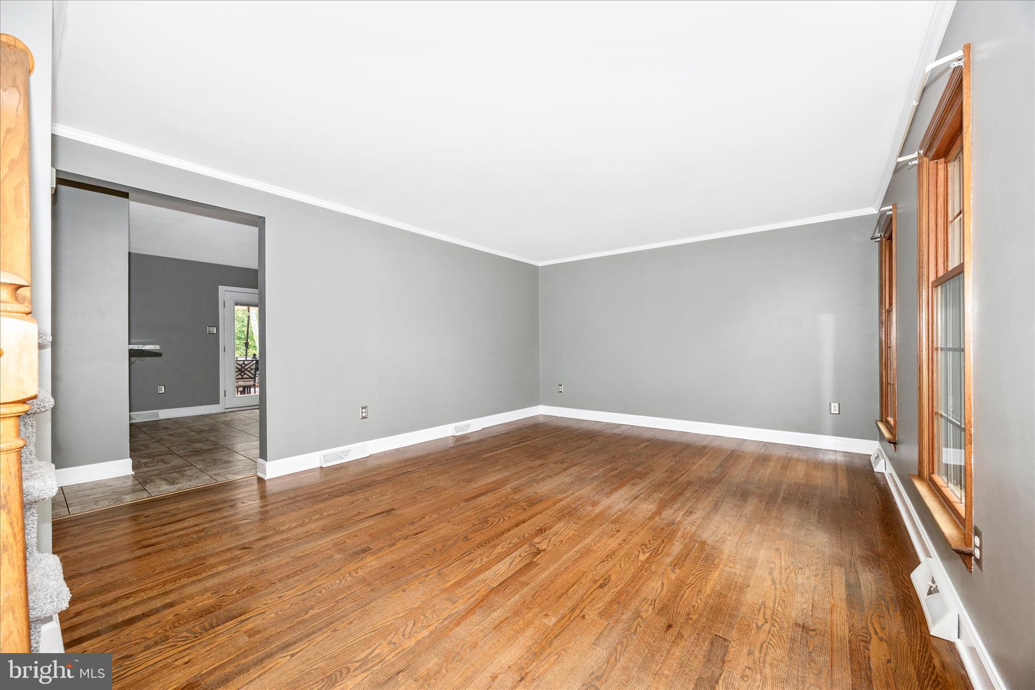 47 Stanford Road Hagerstown, MD 21742 - Photo 7 of 54 07-Living Room