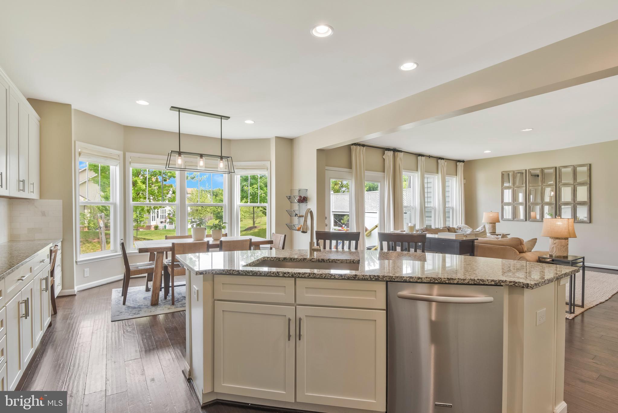 42384 Grahams Stable Square Ashburn, VA 20148 - Photo 14 of 63