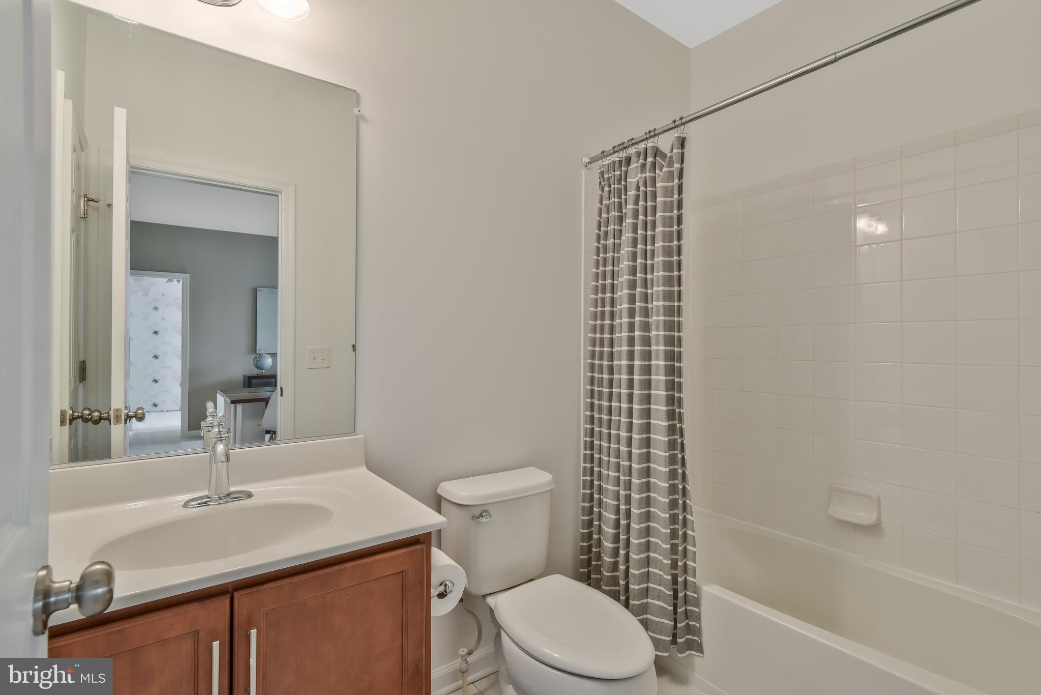 42384 Grahams Stable Square Ashburn, VA 20148 - Photo 40 of 63