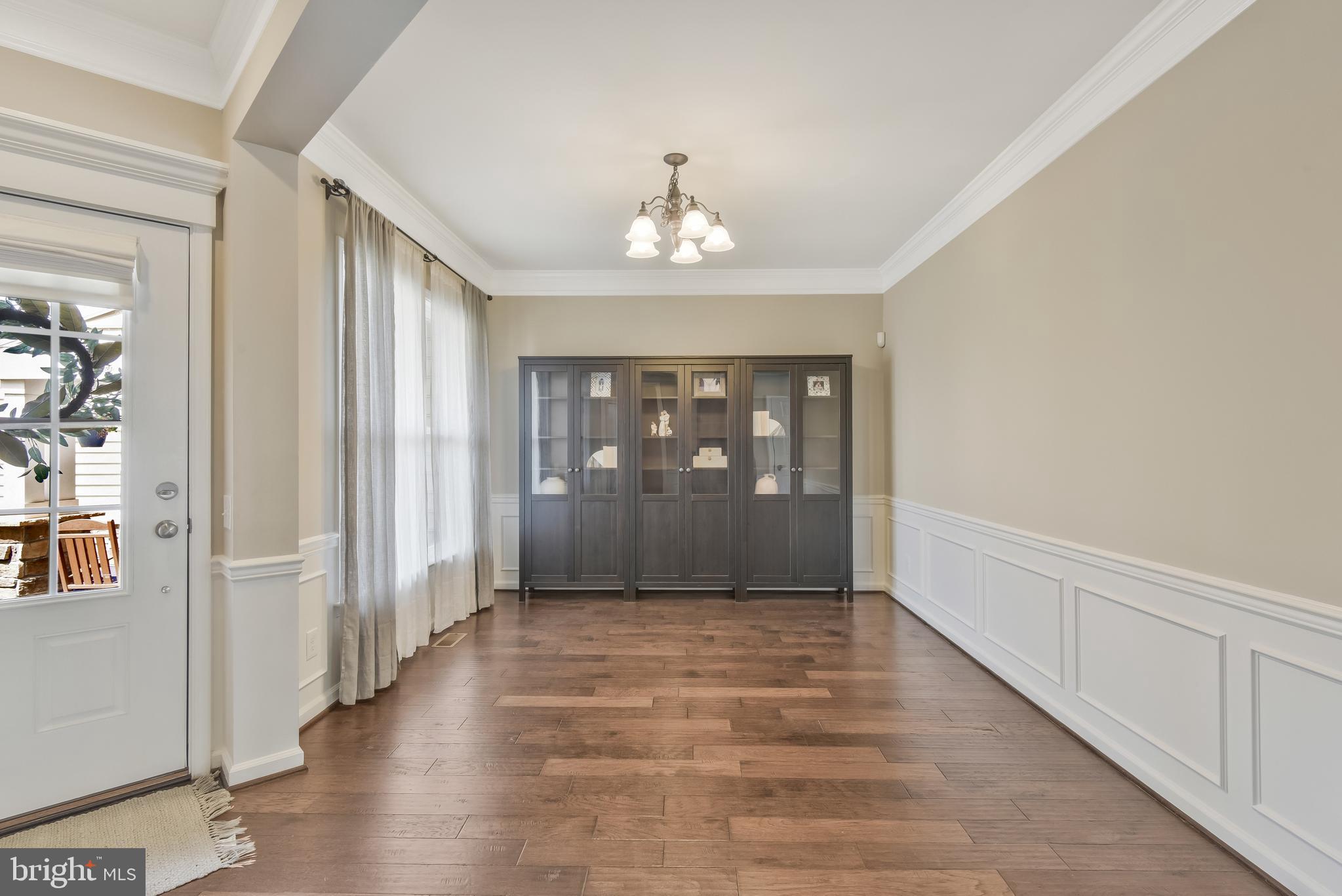 42384 Grahams Stable Square Ashburn, VA 20148 - Photo 4 of 63