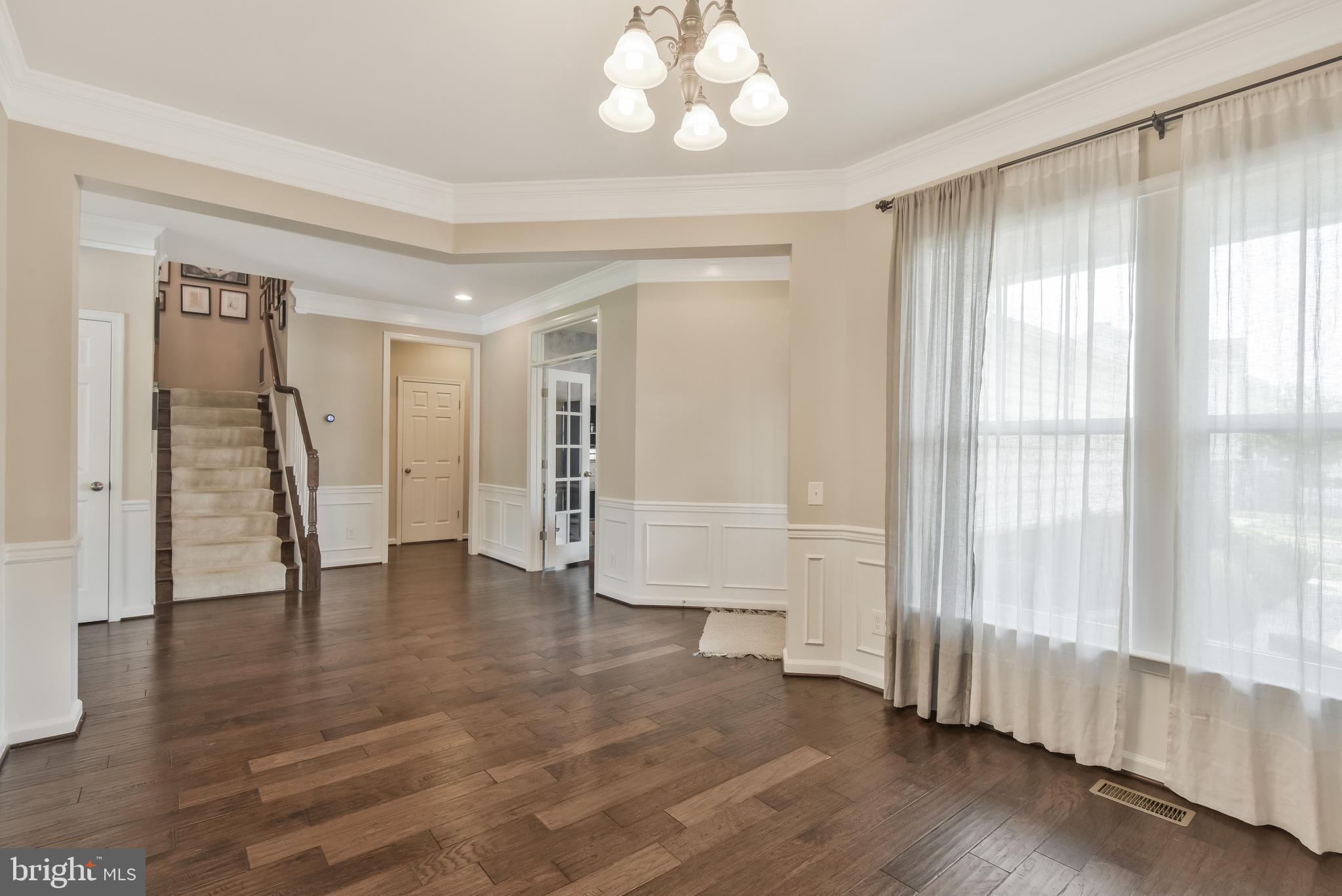 42384 Grahams Stable Square Ashburn, VA 20148 - Photo 5 of 63