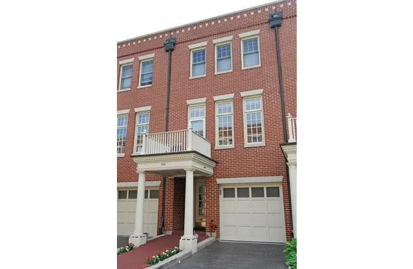 $4,500 | 1410 West Wrightwood Avenue, Unit I, Chicago, IL 60614