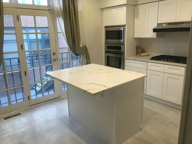 $4,500 | 1410 West Wrightwood Avenue, Unit I, Chicago, IL 60614