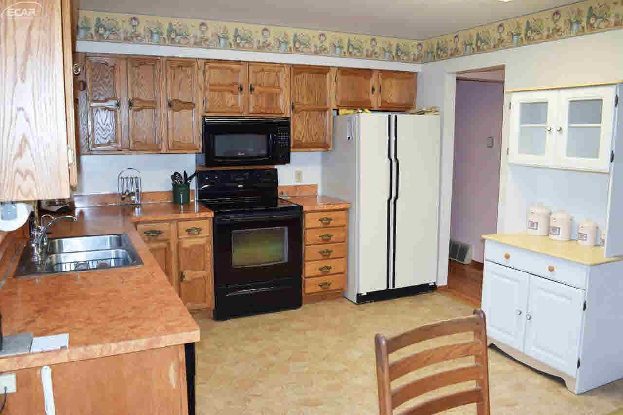 10205 Sharp Road Swartz Creek, MI 48473 - Photo 7 of 80 21178279-6.JPG
