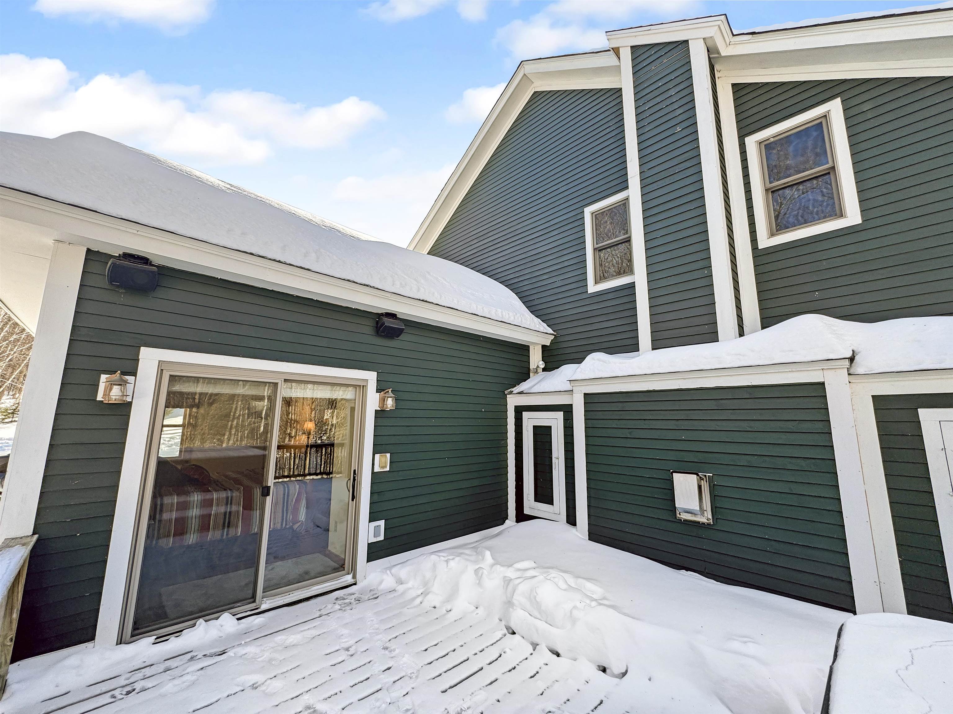 42 Airport Road West Dover, VT 05356 - Photo 3 of 36