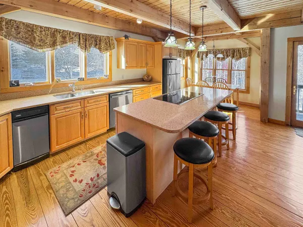 $799,000 | 42 Airport Road, West Dover, VT 05356