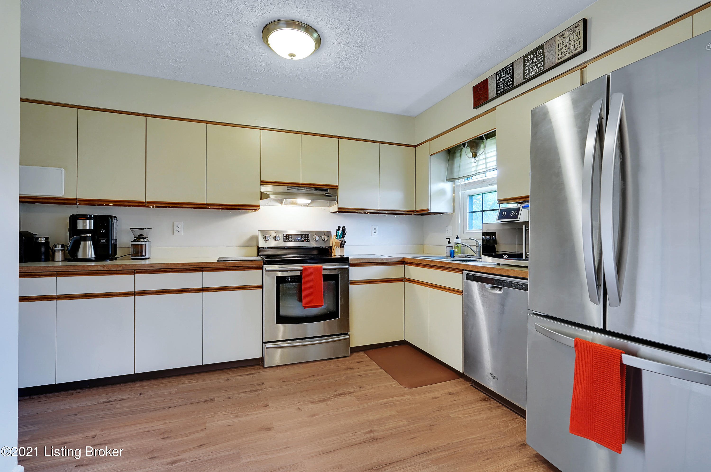 10218 St Rene Road Louisville, KY 40299 - Photo 11 of 36 Kitchen