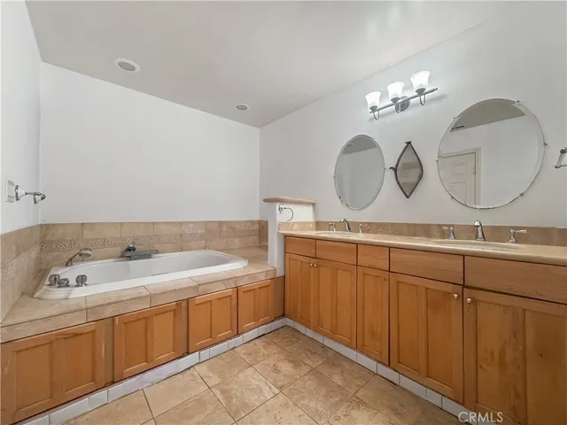 $1,400,000 | 15332 Shasta Lane, Huntington Beach, CA 92647