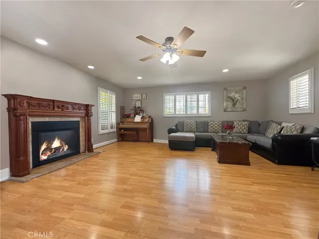 $1,400,000 | 15332 Shasta Lane, Huntington Beach, CA 92647