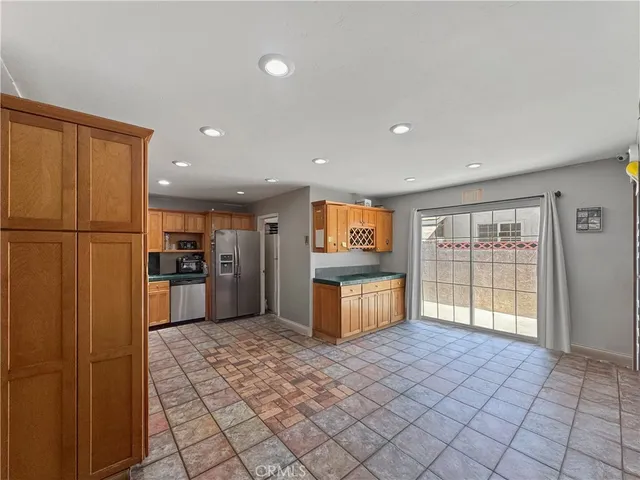 $1,400,000 | 15332 Shasta Lane, Huntington Beach, CA 92647